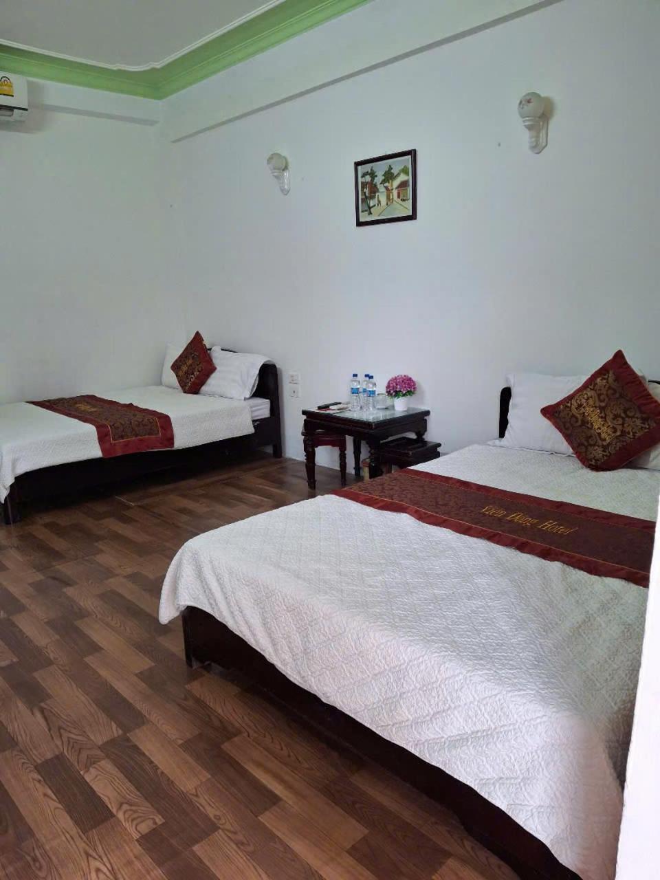 Hotel Khach San Vien Dong Cửa Lò Esterno foto